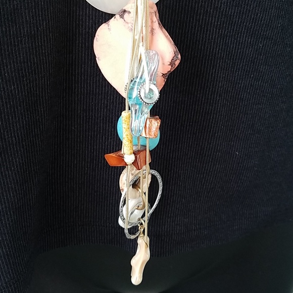 Boho mother of pearl leather statement necklace - Picture 4 of 7